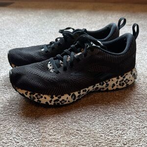 Brooks Women's Black Athletic Shoes with White Patterned Sole